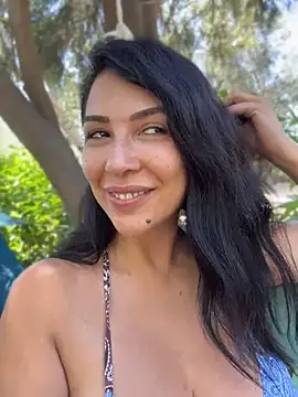 Snapshot of Cataleya80 chatting on 06-17-26, 12:48 Cataleya80 online show from 06-17-26, 12:48