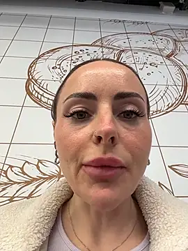 EmaSalis online show from 03-04-26, 08:33