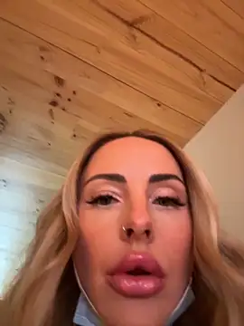 EmaSalis online show from 11-07-25, 09:25