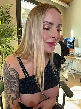 EmaSalis online show from 11-19-25, 02:06