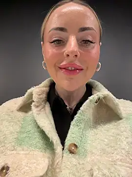 EmaSalis online show from 03-25-26, 08:14