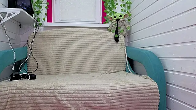 Misss Vikk online show from 11-12-25, 05:55