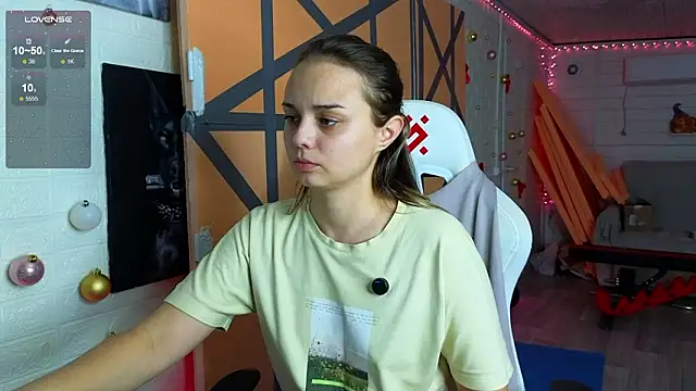 Misss Vikk online show from 02-08-26, 03:21