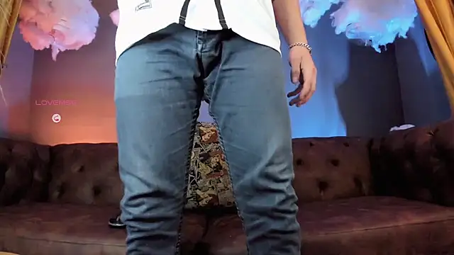 Tim wolf online show from 10-27-25, 01:23