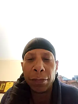 Vybezmaster online show from 11-17-25, 06:39