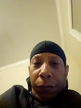 Snapshot of Vybezmaster chatting on 11-16-25, 05:01 Vybezmaster online show from 11-16-25, 05:01