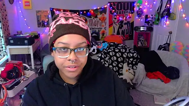 N1NT3NDH03 online show from 10-08-25, 12:39