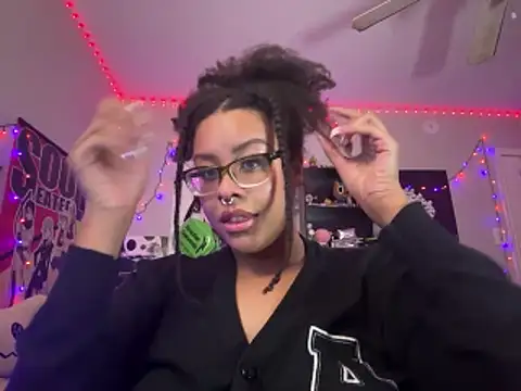 N1NT3NDH03 online show from 12-05-25, 04:22