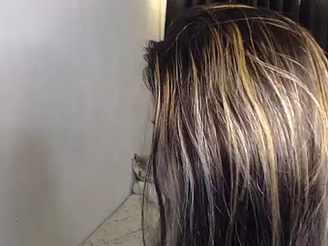 Snapshot of Urbabygirl_jenny chatting on 06-03-26, 01:23 Urbabygirl jenny online show from 06-03-26, 01:23