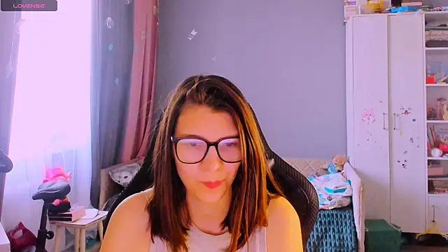 MollyLollipop online show from 06-03-26, 03:40