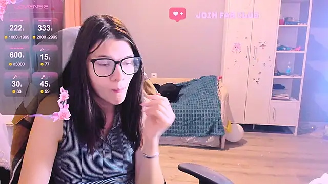 MollyLollipop online show from 11-07-25, 02:38