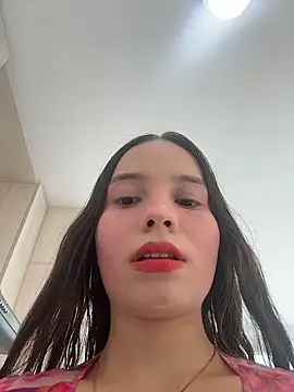 Snapshot of MiaJacksonn chatting on 05-08-26, 04:11 MiaJacksonn online show from 05-08-26, 04:11