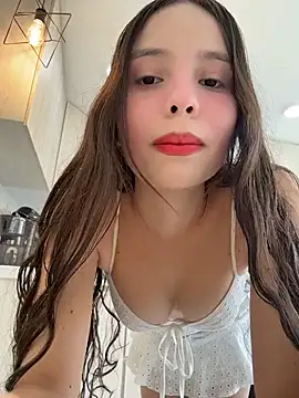 Snapshot of MiaJacksonn chatting on 05-07-26, 01:14 MiaJacksonn online show from 05-07-26, 01:14
