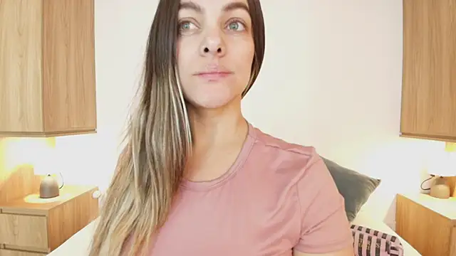 Isabella Harley online show from 12-02-25, 02:19