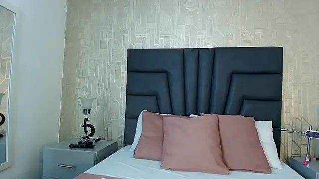 Isabella Harley online show from 01-16-26, 01:59