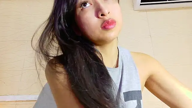 Snapshot of Sweet_baby_hellen chatting on 03-08-25, 03:50 Sweet baby hellen online show from 03-08-25, 03:50