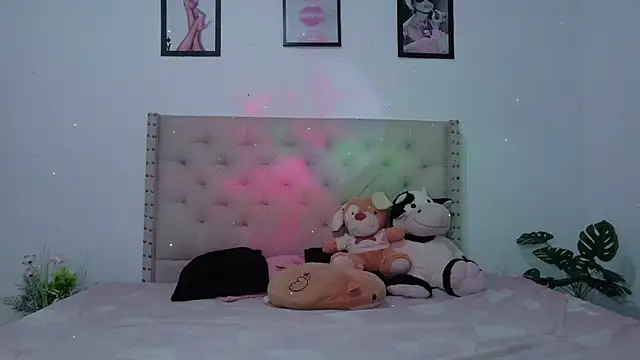 Snapshot of Sweet_baby_hellen chatting on 02-28-26, 11:15 Sweet baby hellen online show from 02-28-26, 11:15