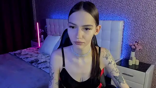 SophieCatty online show from 02-24-25, 07:55