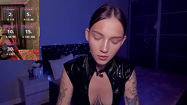 Snapshot of SophieCatty chatting on 07-14-26, 11:11 SophieCatty online show from 07-14-26, 11:11