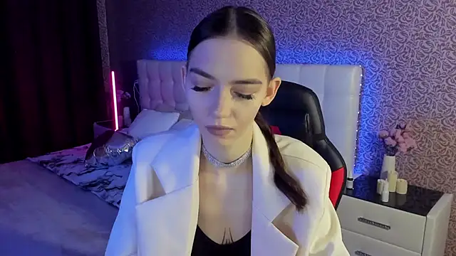 SophieCatty online show from 02-25-25, 06:47