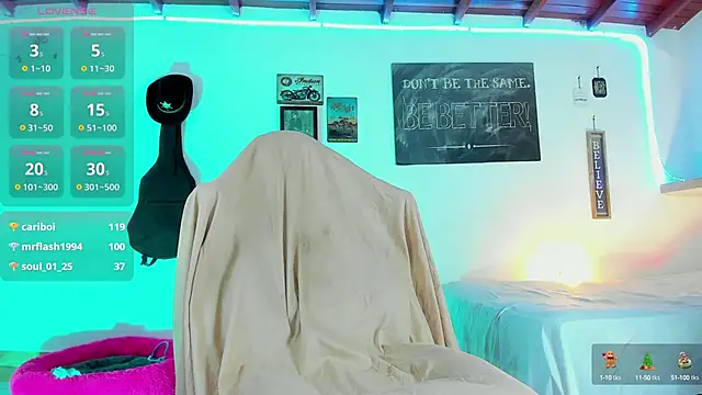 Snapshot of RyanCarter_ chatting on 01-11-25, 11:02 RyanCarter  online show from 01-11-25, 11:02