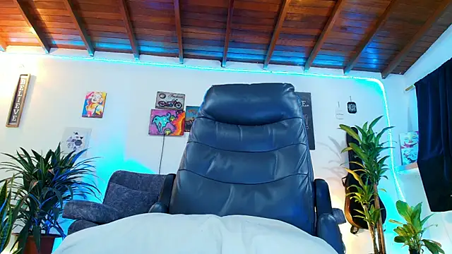 Snapshot of RyanCarter_ chatting on 09-28-25, 03:52 RyanCarter  online show from 09-28-25, 03:52