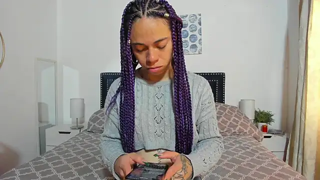 ZulyMichels online show from 04-18-26, 01:13