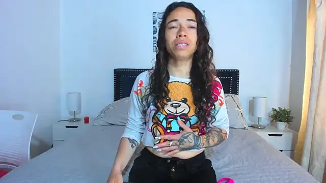 ZulyMichels online show from 09-19-25, 12:42