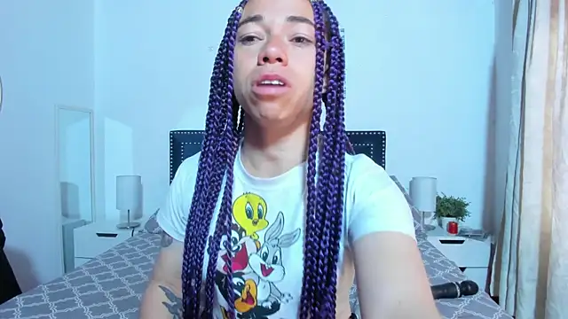 ZulyMichels online show from 04-15-26, 12:32