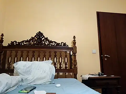 White rabbit  online show from 11-13-25, 11:41