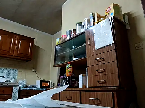 White rabbit  online show from 11-10-25, 11:43