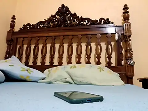 White rabbit  online show from 02-13-26, 09:37