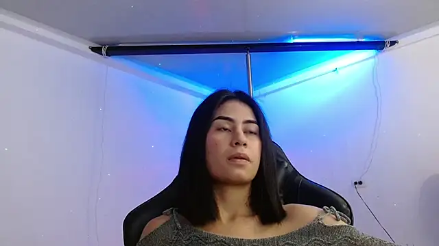 Martina1369 online show from 06-10-26, 05:08