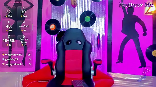 nickyminach  online show from 09-23-25, 11:34
