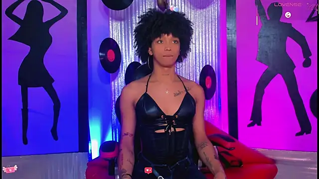 nickyminach  online show from 07-22-26, 07:49