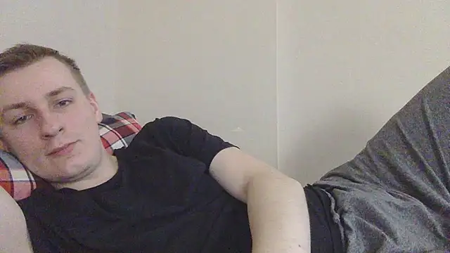 Snapshot of your_andy chatting on 11-15-25, 07:56 your andy online show from 11-15-25, 07:56