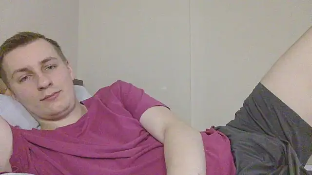 Snapshot of your_andy chatting on 11-17-25, 07:23 your andy online show from 11-17-25, 07:23