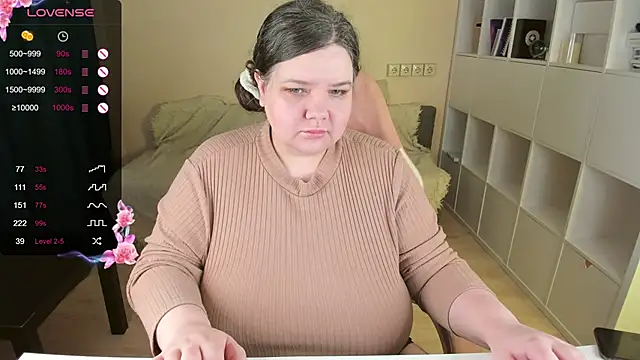 PlumPie online show from 10-12-25, 07:15