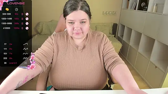 PlumPie online show from 10-31-25, 10:27