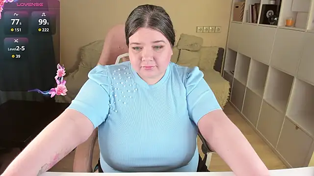 PlumPie online show from 03-09-26, 06:22