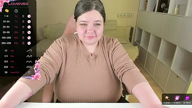 PlumPie online show from 10-19-25, 01:14