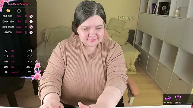 PlumPie online show from 11-11-25, 03:01