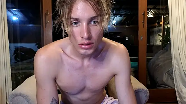 Snapshot of Cryptikov chatting on 04-26-26, 12:13 Cryptikov online show from 04-26-26, 12:13