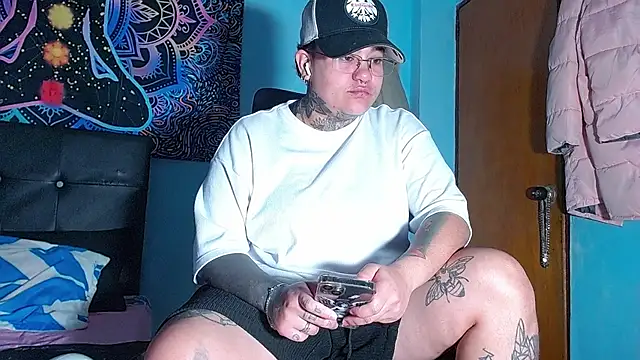 Techno 420  online show from 02-17-26, 04:48