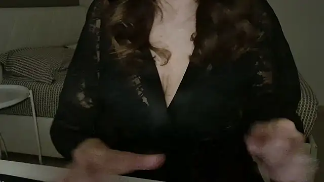 Snapshot of amara_2022 chatting on 04-07-26, 09:49 amara 2022 online show from 04-07-26, 09:49