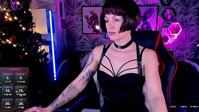 Snapshot of Devi_Evi chatting on 12-28-24, 12:24 Devi Evi online show from 12-28-24, 12:24