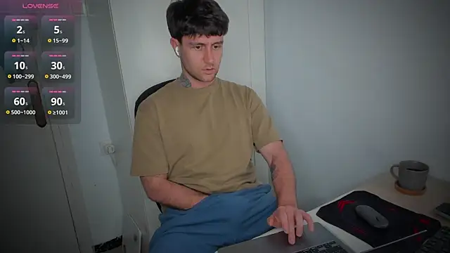 HonestAndrew online show from 04-21-26, 07:09