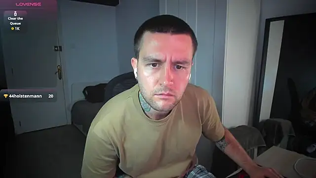 HonestAndrew online show from 02-04-25, 01:38