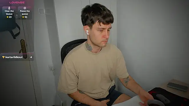 HonestAndrew online show from 04-12-26, 05:00