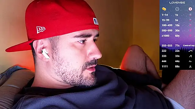 DominantTheo online show from 11-11-25, 03:56